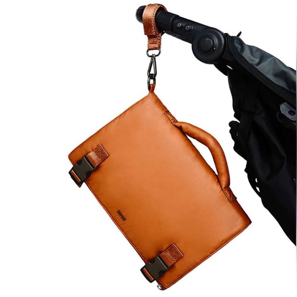 Caraa Luxury Baby Changing Kit Bag Portable Changing Station NWT $170 - Picture 9 of 9